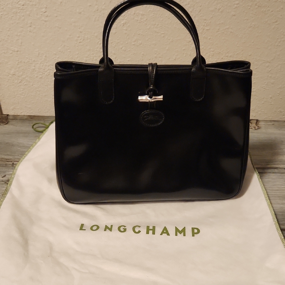 Longchamp Black Satchel Bag with Sleek Design
